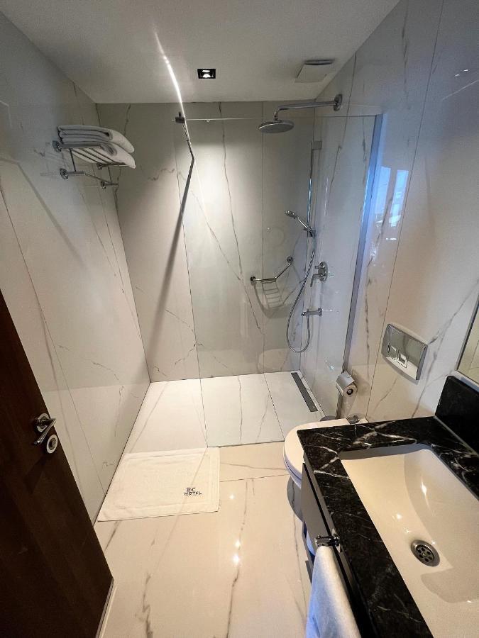 B&C Hotel أتاكوم المظهر الخارجي الصورة